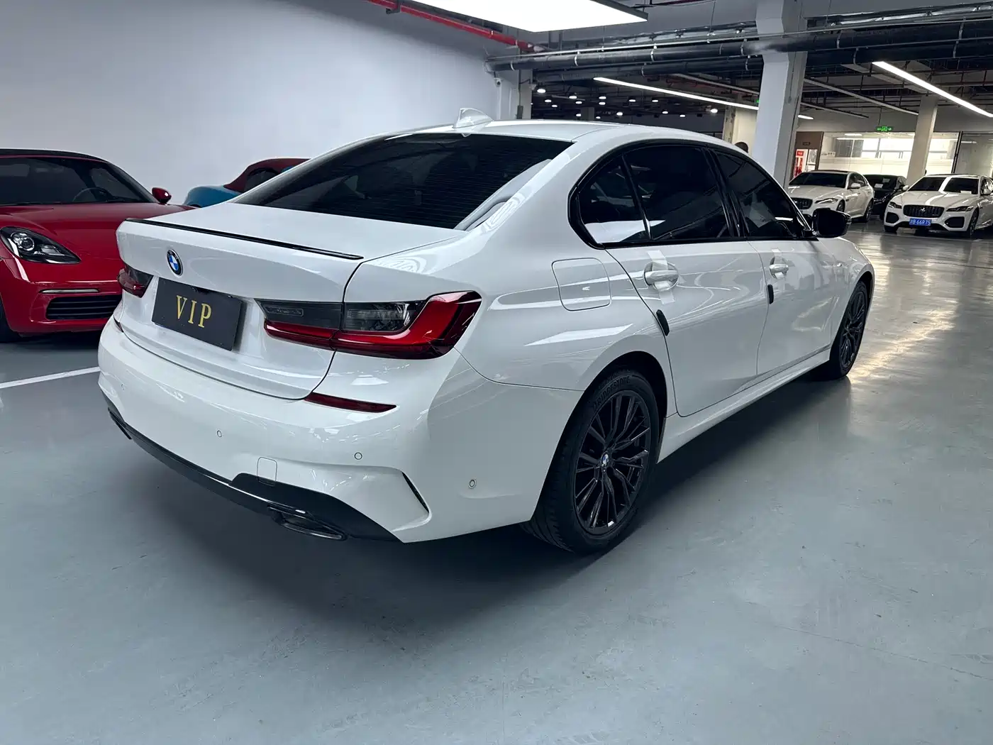 BMW 3-SERIES