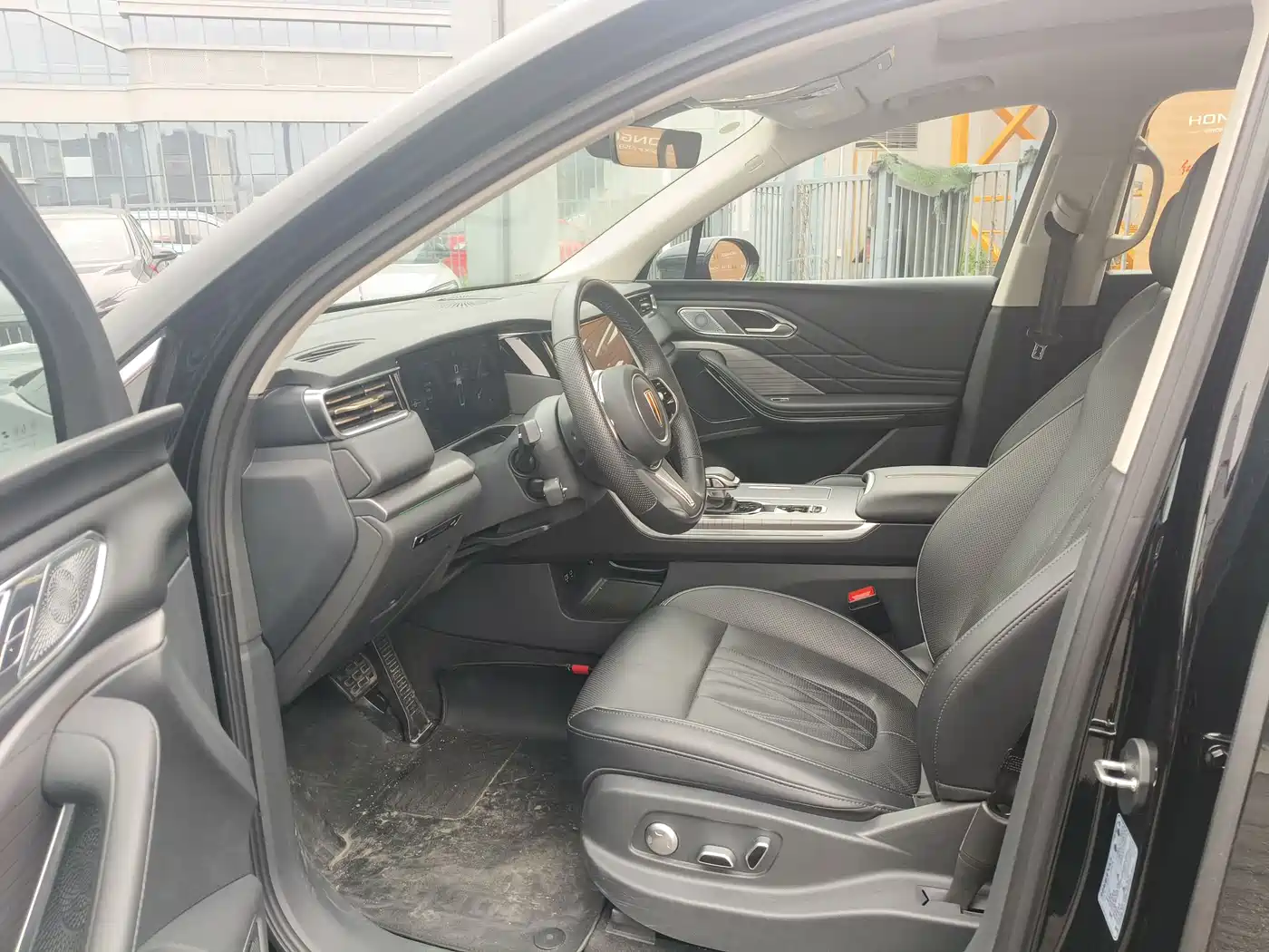 Hongqi HS7 PHEV 2024 2.0T PHEV 4WD Flagship Edition 6-seater фото 3