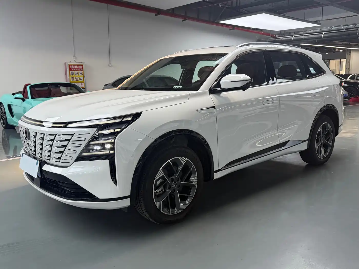 Changan CS75 PLUS 2025 4th Gen 1.5T New Blue Whale Smart Flagship фото 4