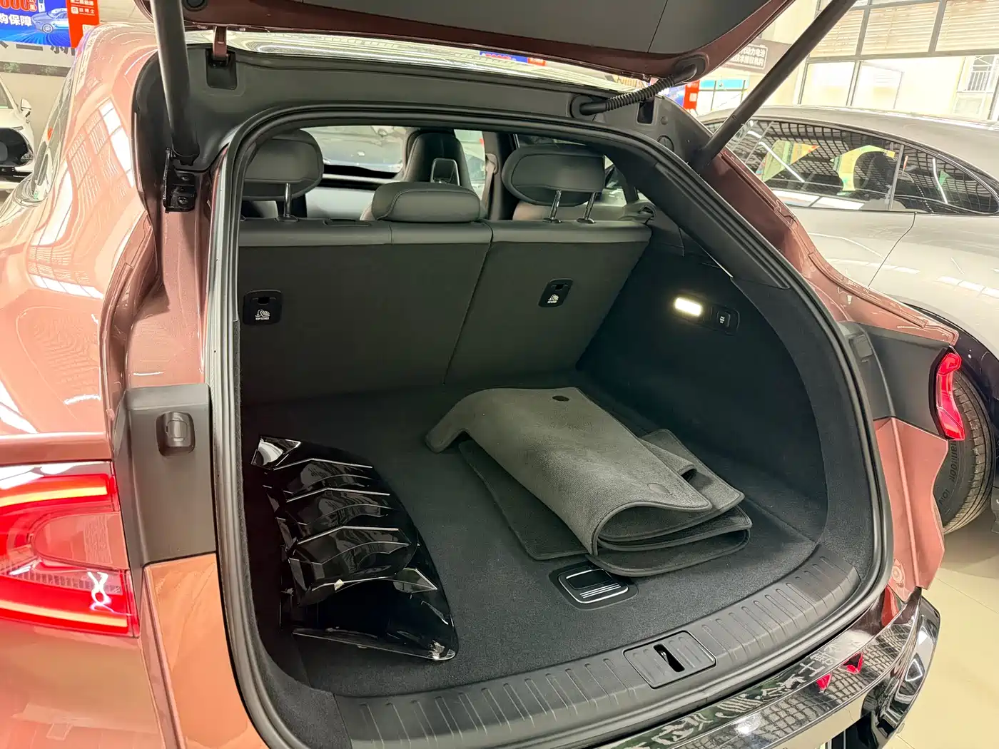 XIAOMI CAR XIAOMI YU7