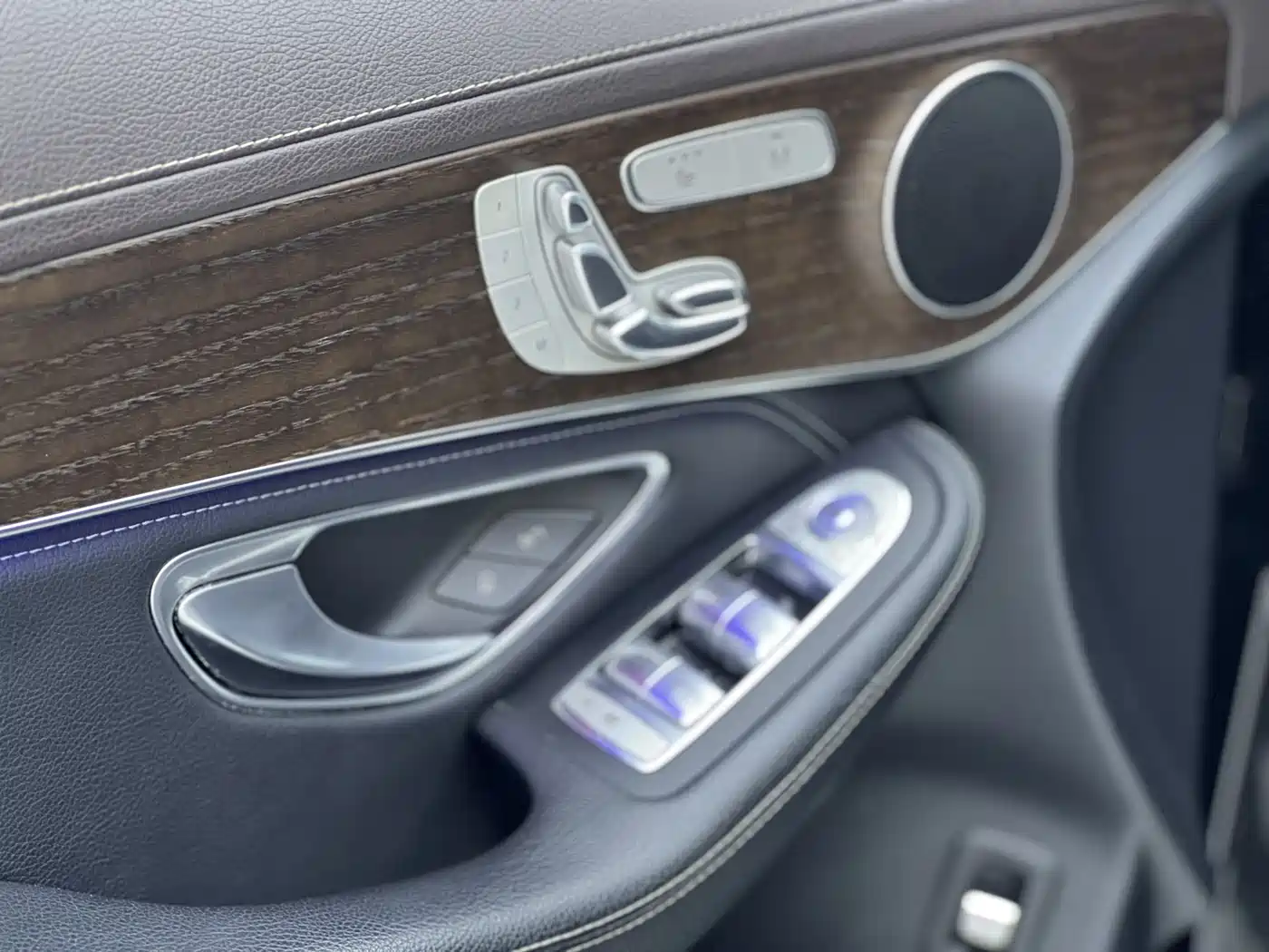 Mercedes-Benz GLC 2020 GLC 300 L 4MATIC Dynamic фото 22