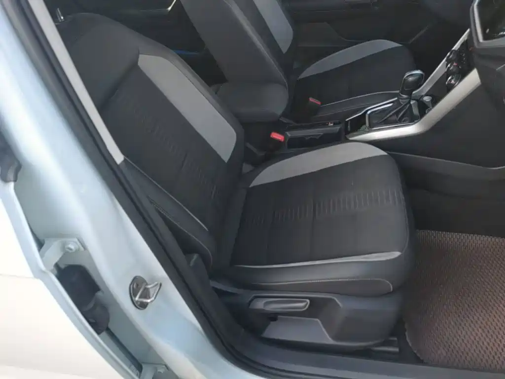 Photo 25 - Volkswagen T-ROC