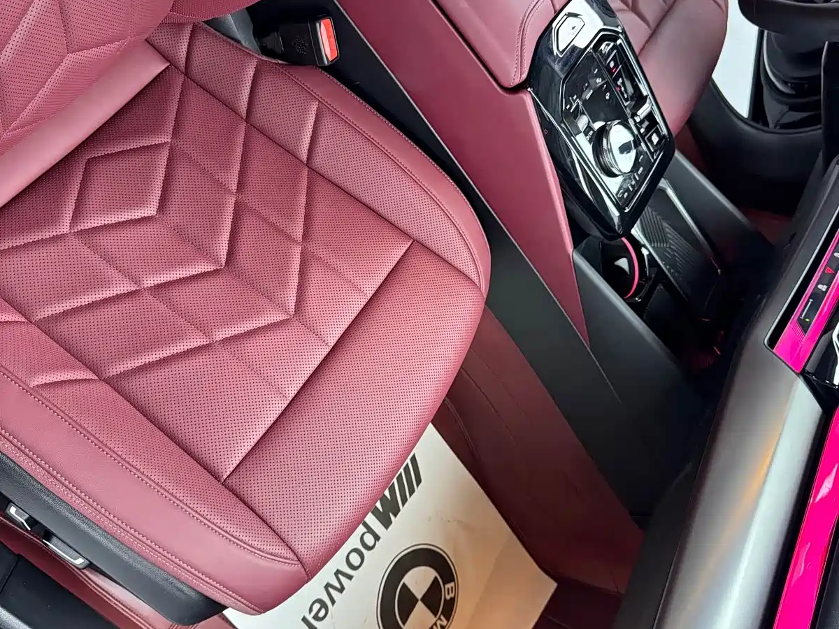 BMW 5 Series 2025 525Li M Sport Package фото 11