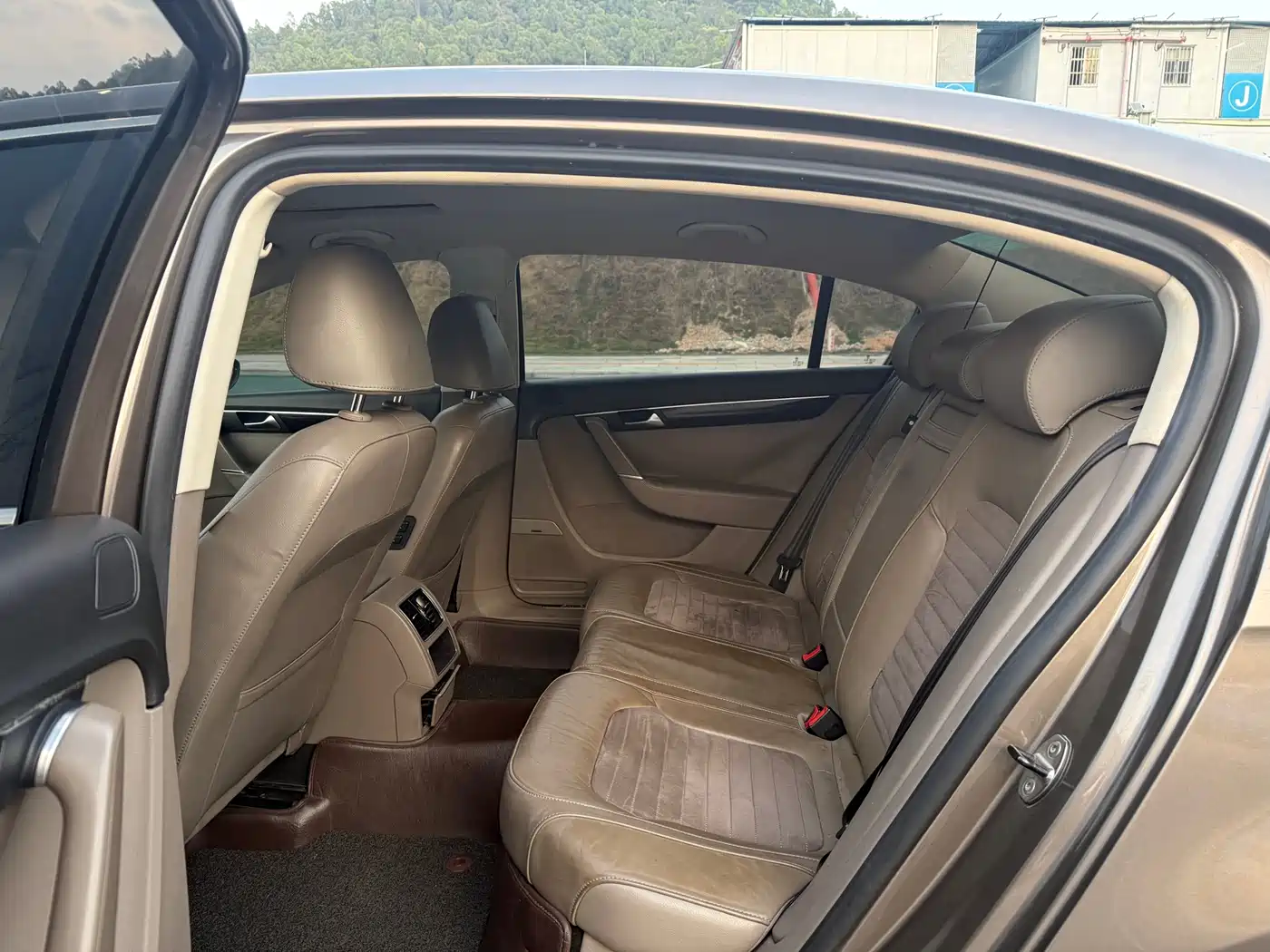 Volkswagen Magotan 2015 1.8TSI Luxury фото 10