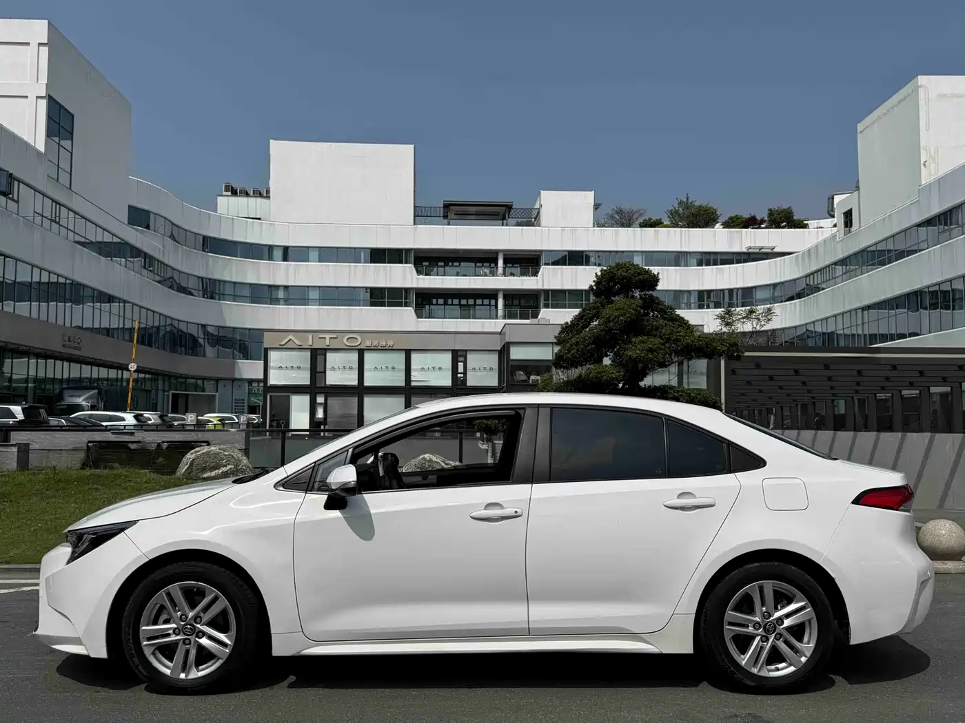 Toyota Levin 2022 TNGA 1.5L CVT Progressive Edition фото 15
