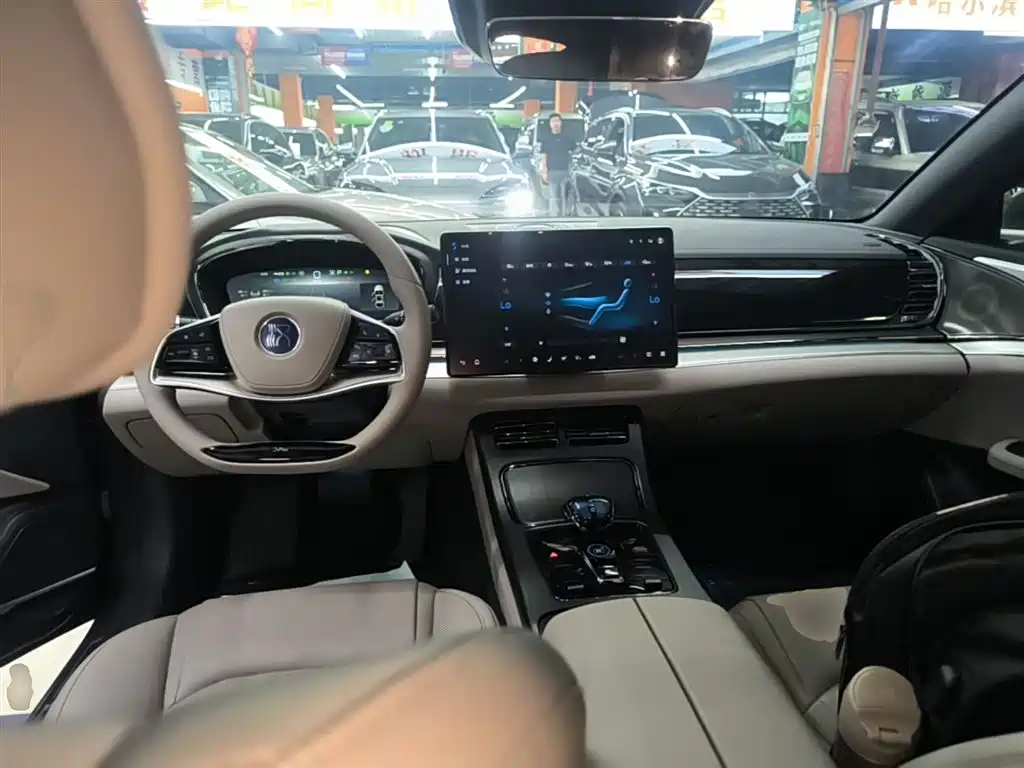BYD HAN