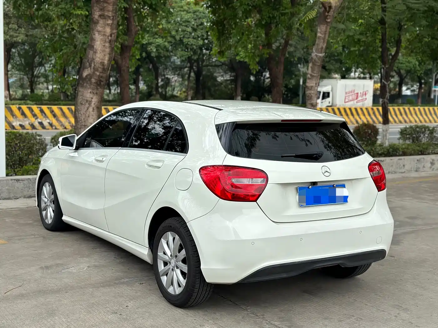 Mercedes-Benz A-Class (Import) 2013 A 180 Fashion фото 4