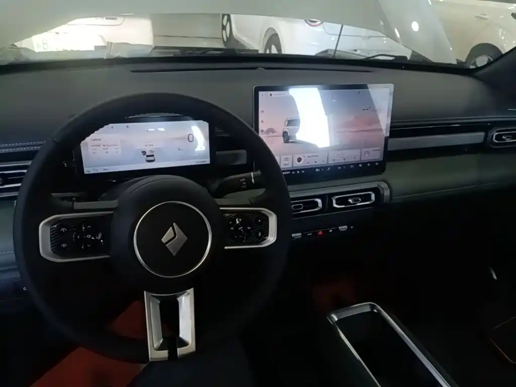 Photo 10 - Baojun Yueye Plus