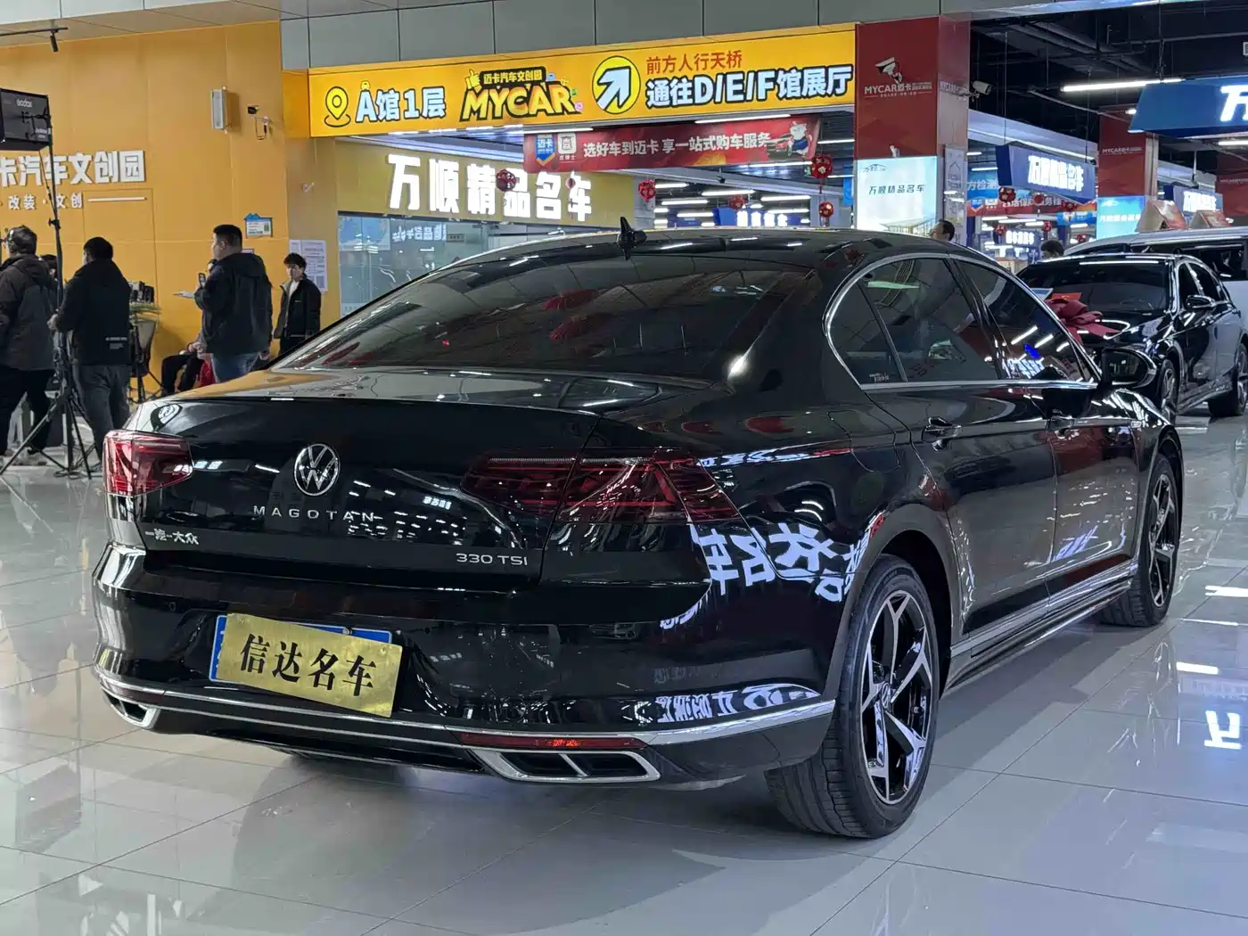 Volkswagen Magotan 2023 Model 2 Million Commemorative Edition 330TSI DSG Luxury фото 22