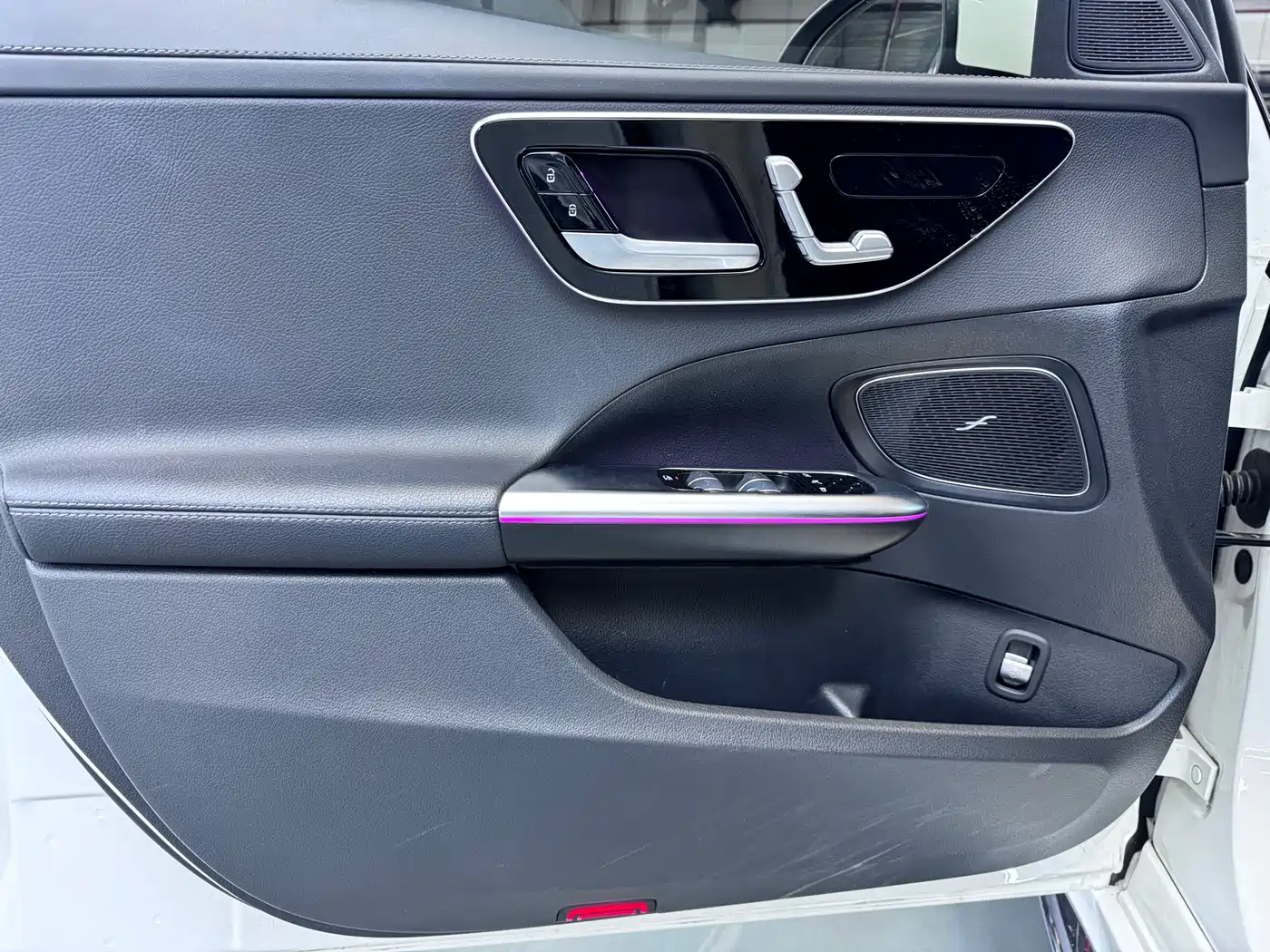 Mercedes-Benz C-Class 2024 Facelift C 260 L Sport фото 4