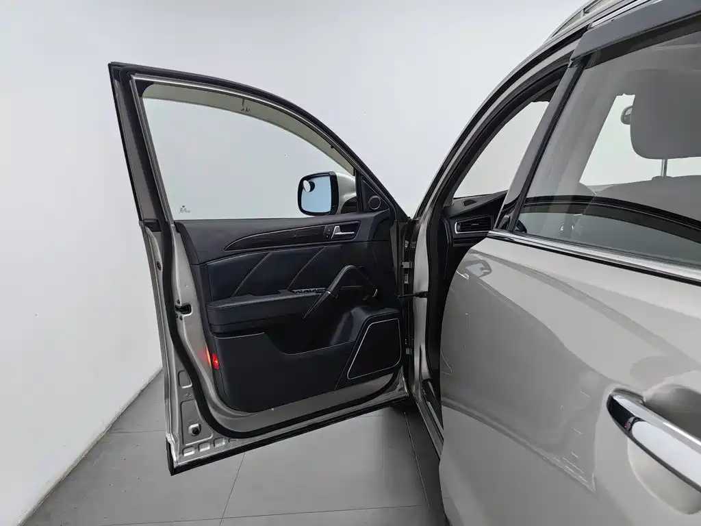 صورة 8 - Zotye T600