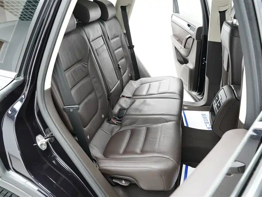 Volkswagen Touareg 2017 3.0TSI Explorer Edition фото 25