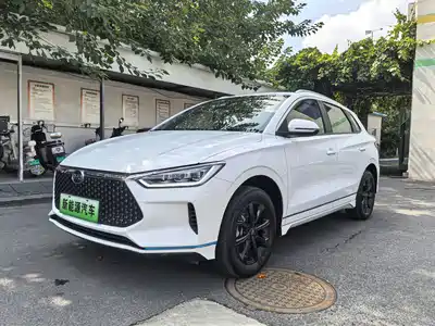 BYD e2