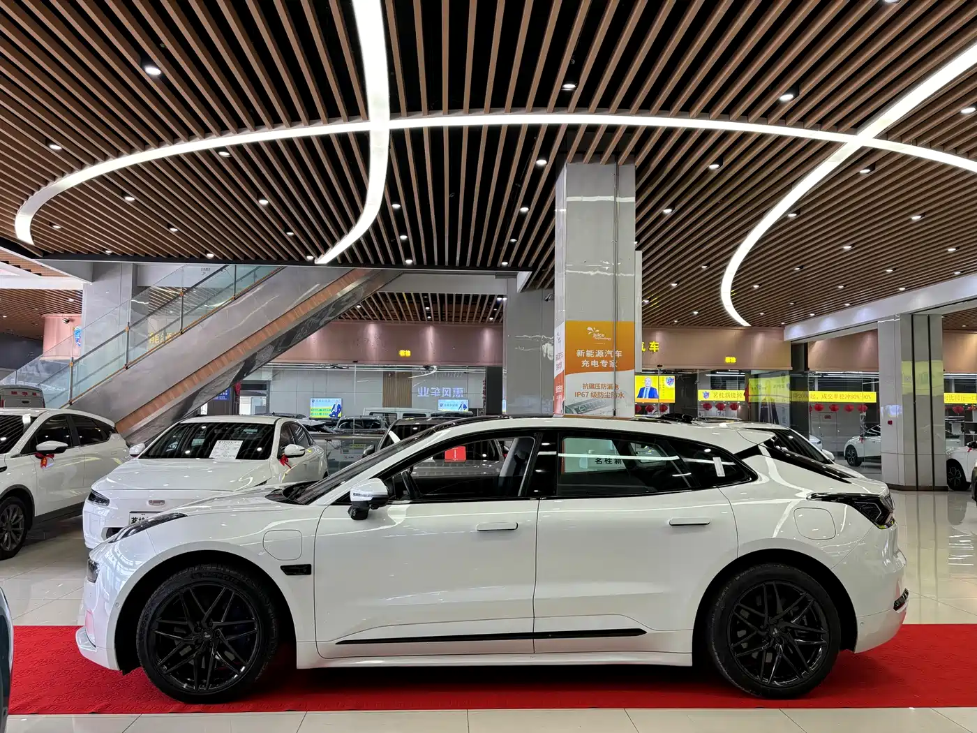 ZEEKR EXTREME KRYPTON 001