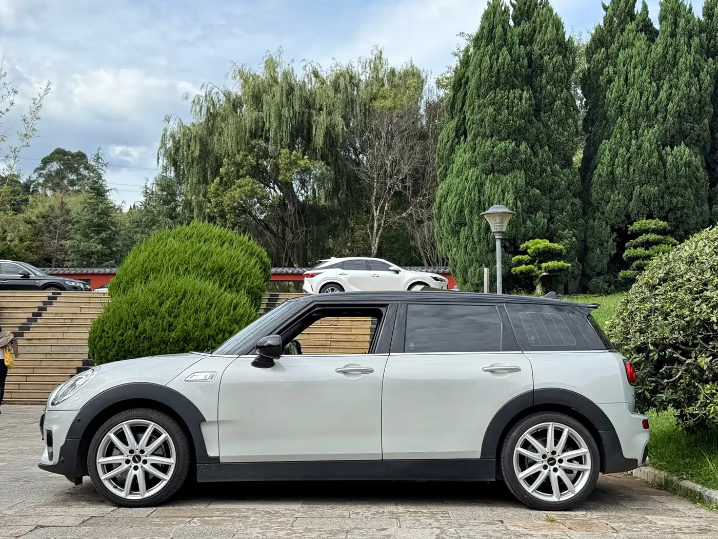 Фото 4 - MINI CLUBMAN