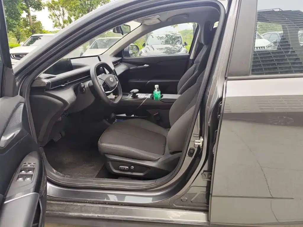 صورة 5 - Changan Qiyuan A05