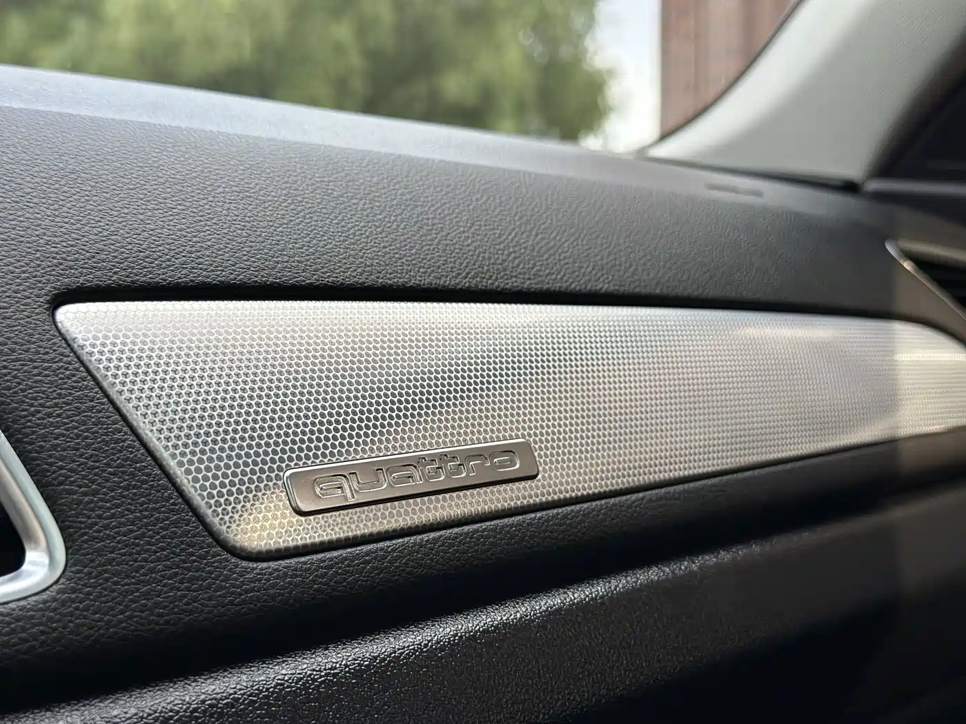 Фото 28 - Audi Q3