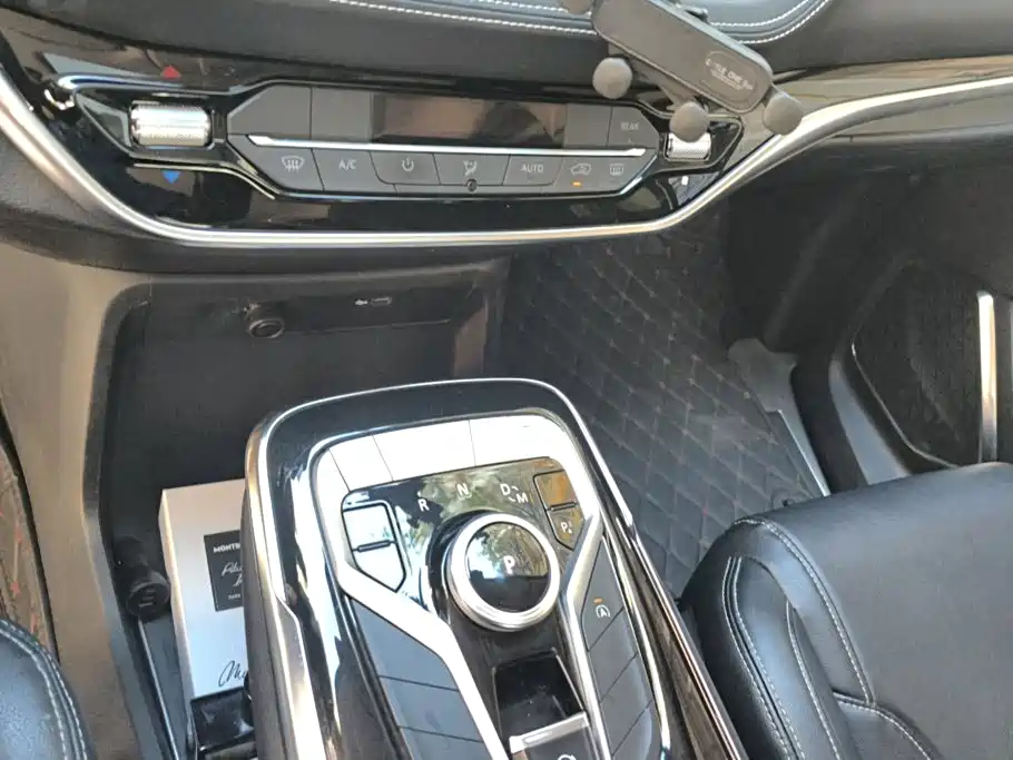 SAIC Maxus Maxus G20 2020 2019 Launch Edition 2.0T Auto Luxury China V