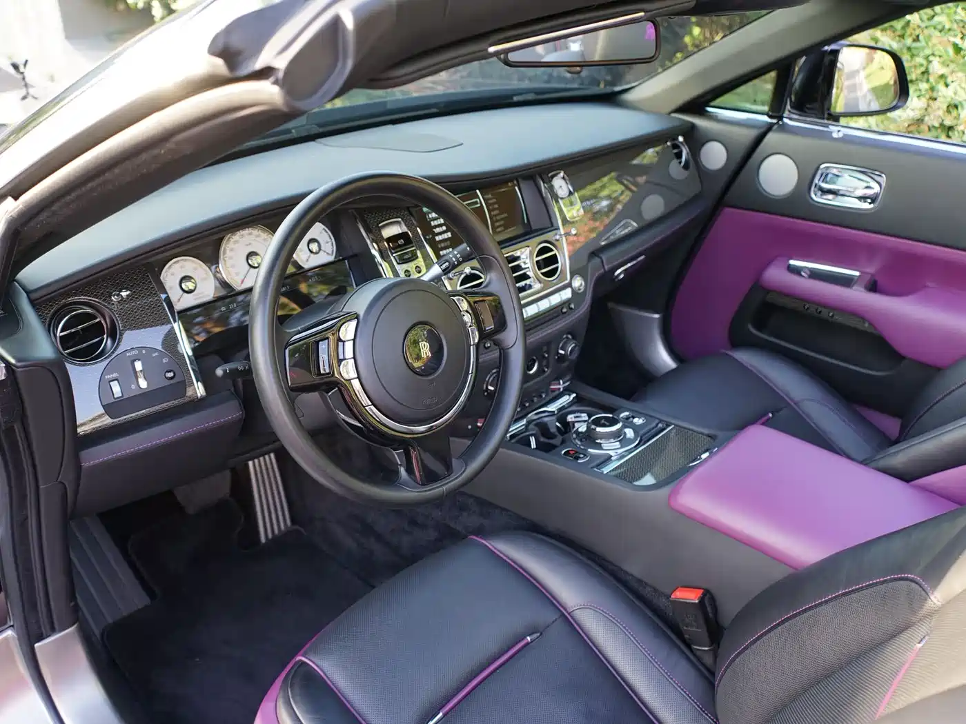 Rolls-Royce Dawn 2018 6.6T Black Badge фото 5