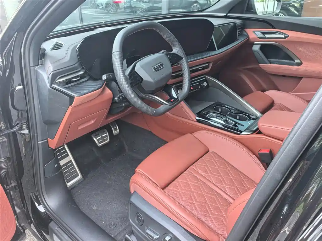Audi Q5L 2026 Luxury Sport 150kW фото 17