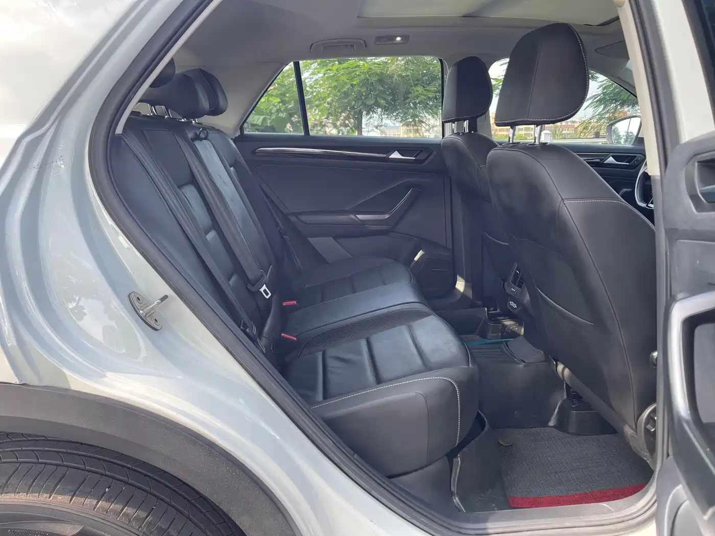 Volkswagen T-Roc, миниатюра 15
