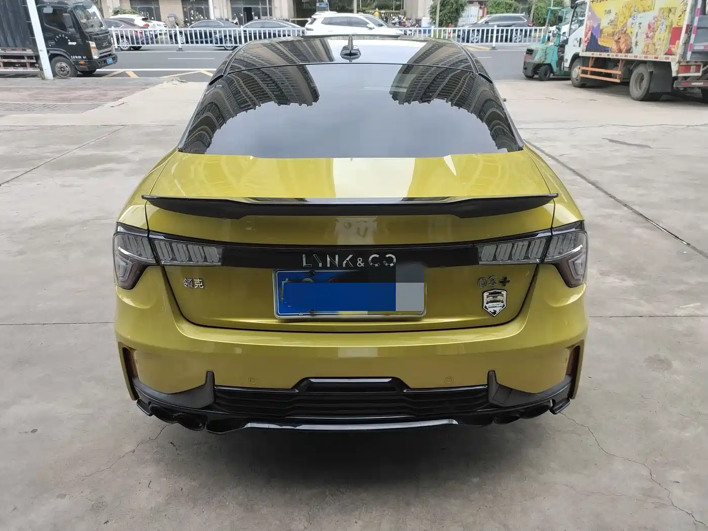 Lynk & Co 03 2020 03+ 2.0TD Auto Wind Hunter Edition фото 10