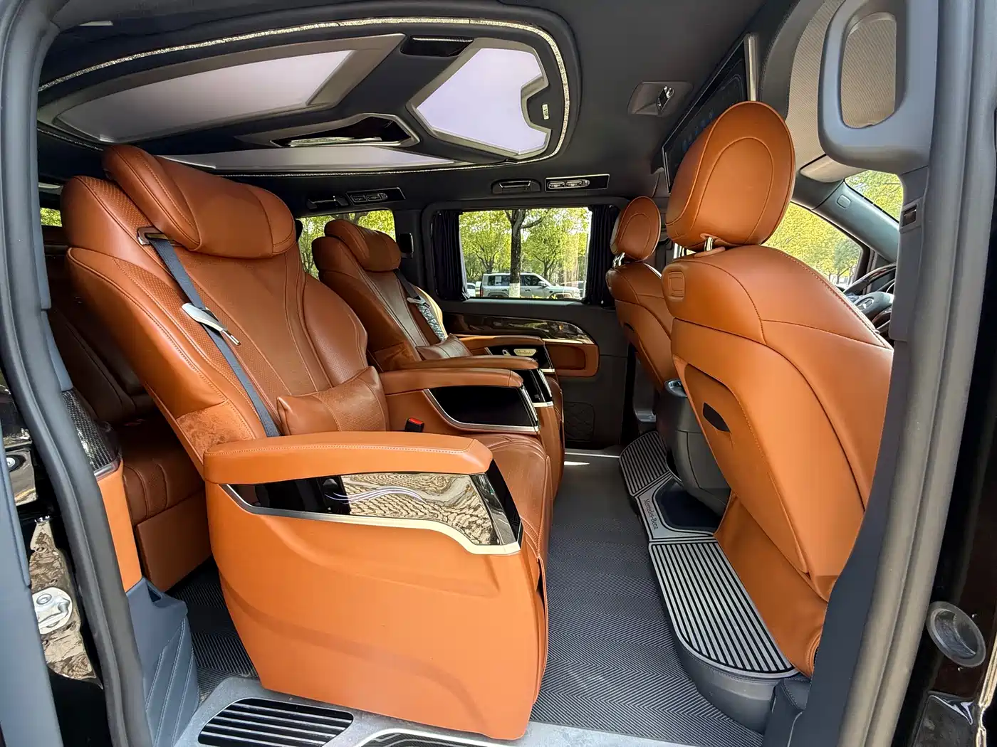 MERCEDES-BENZ V CLASS