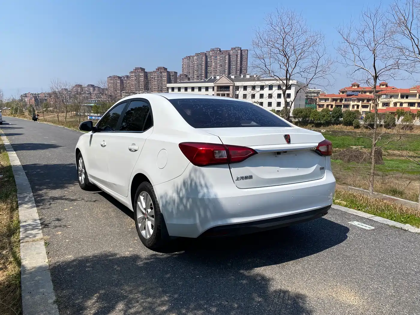 Photo 7 - Roewe 360
