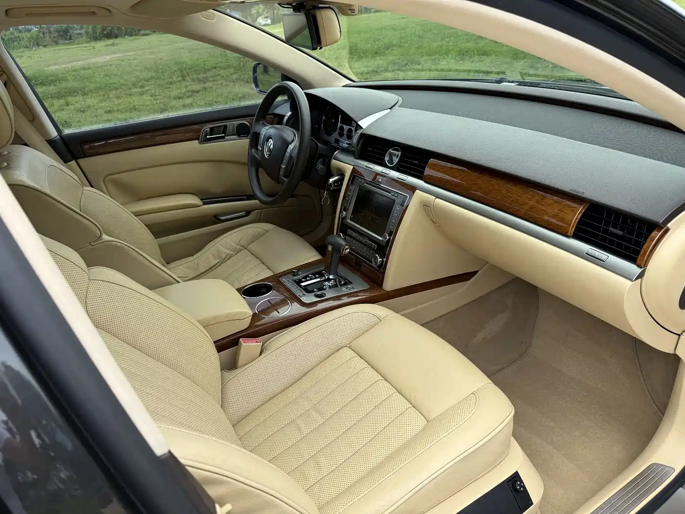 Volkswagen Phaeton 2012 3.0L Business фото 11