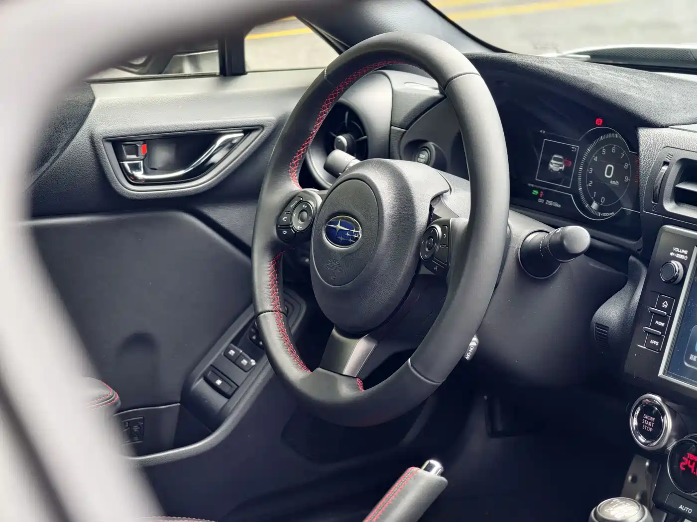 Subaru BRZ 2022 2.4L Manual фото 14