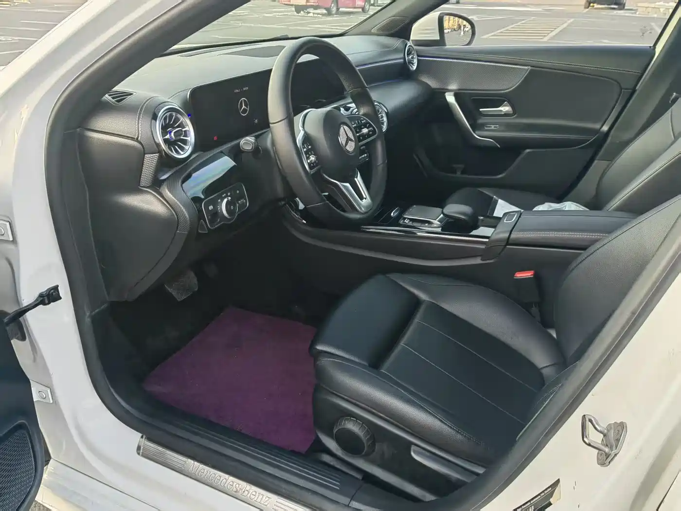 Mercedes-Benz A-Class 2021 A 180 L Sports Sedan фото 10