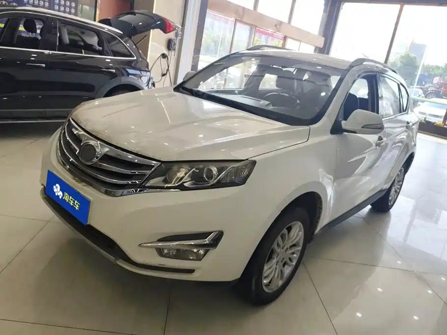 Landwind X5 2016 2016 Plus 1.5T CVT Innovation Edition