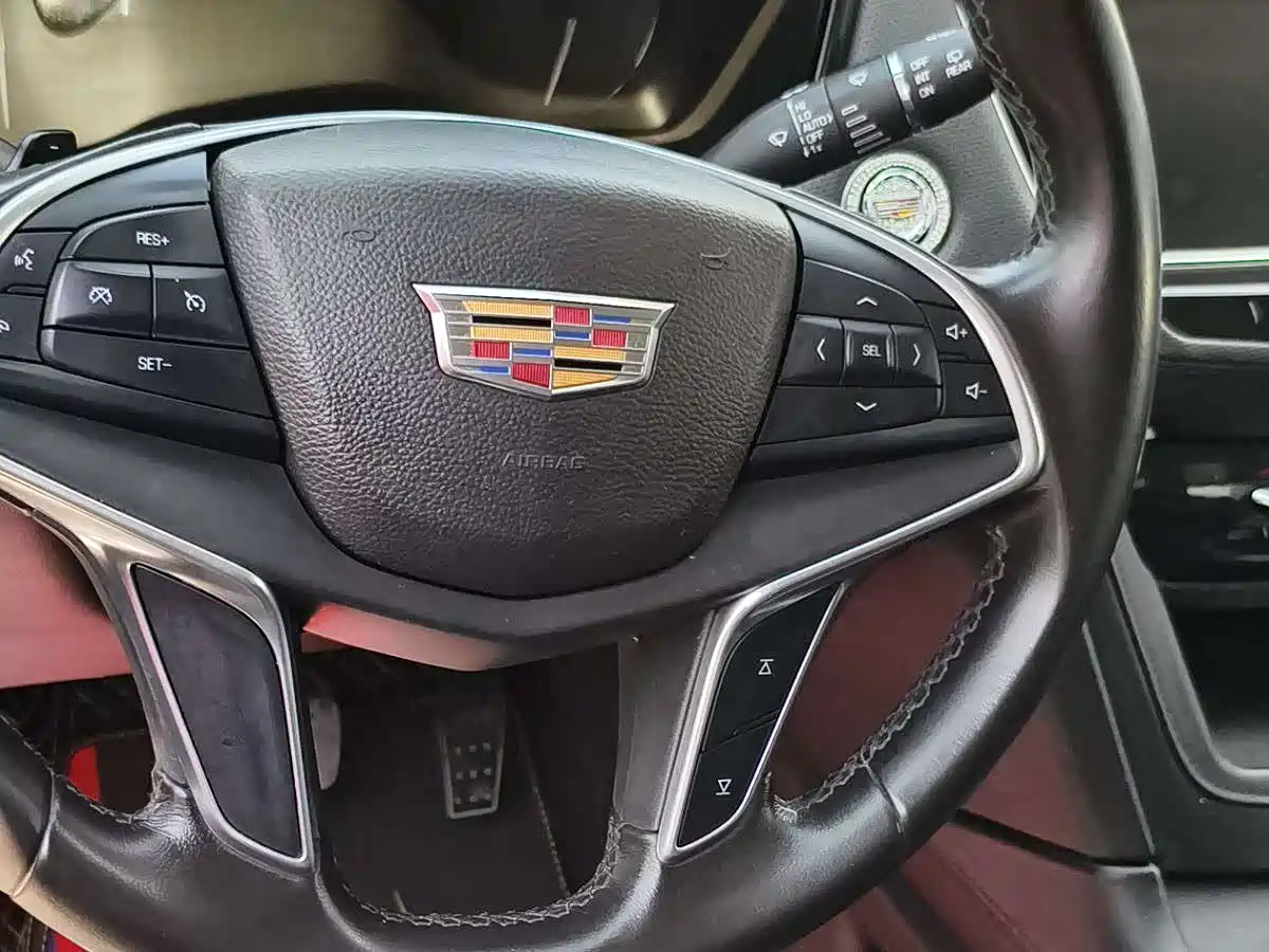 Cadillac XT5 2016 25T Luxury Model фото 12