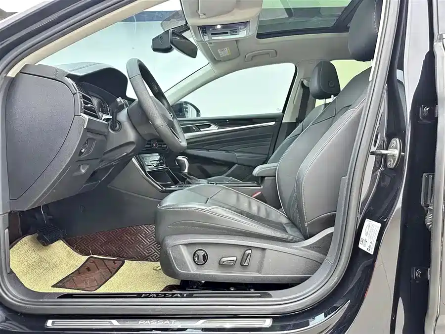 Volkswagen Passat 2023 Facelift 330TSI Starlight Elite Edition фото 4