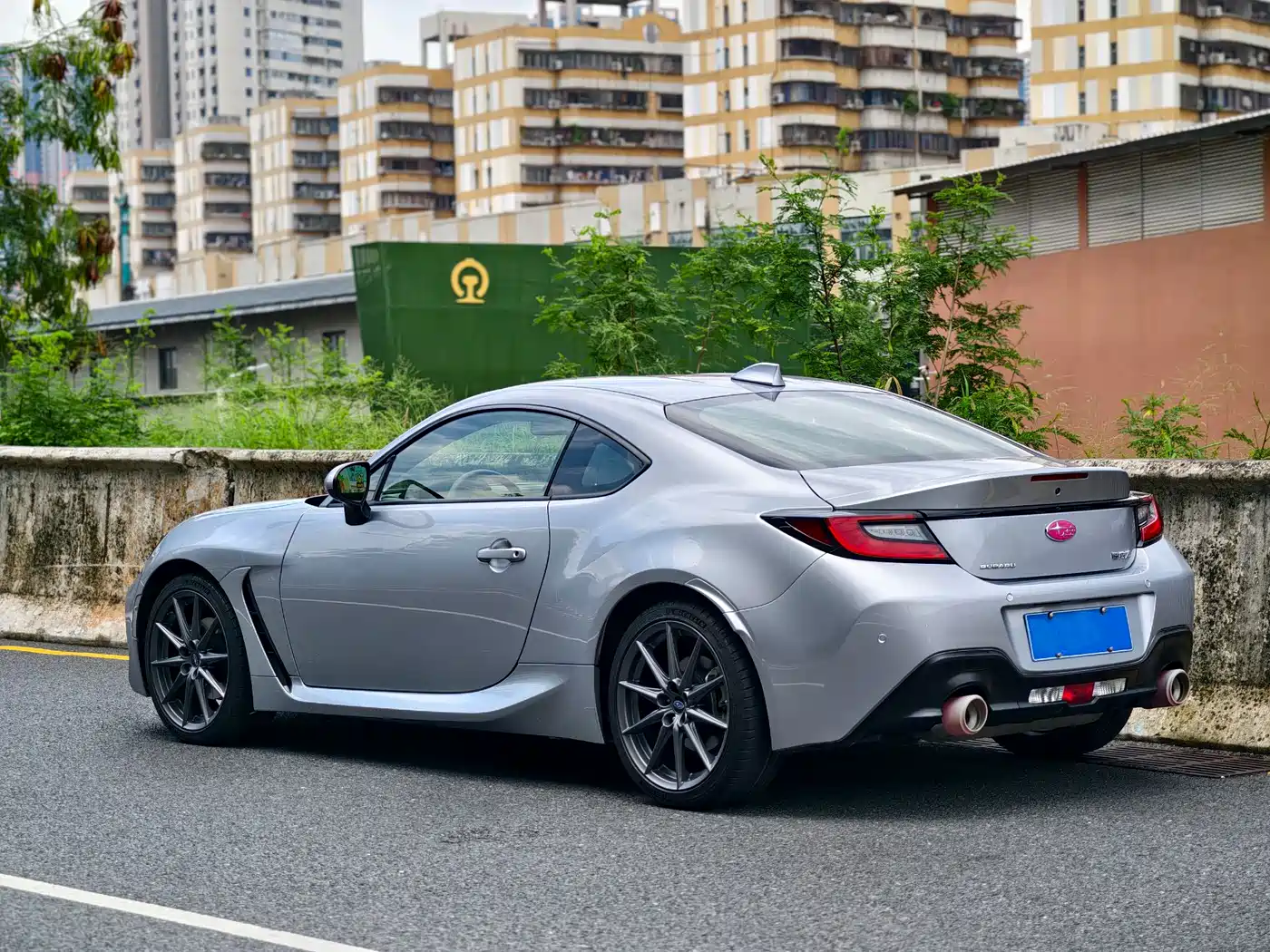 Subaru BRZ 2022 2.4L Manual фото 4