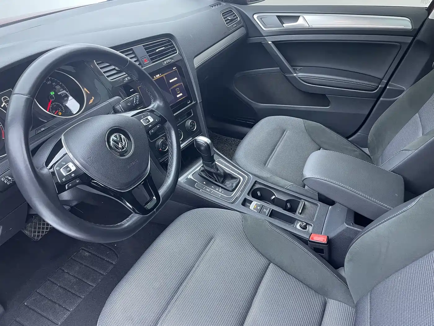Volkswagen Golf 2020 280TSI DSG Comfort фото 8