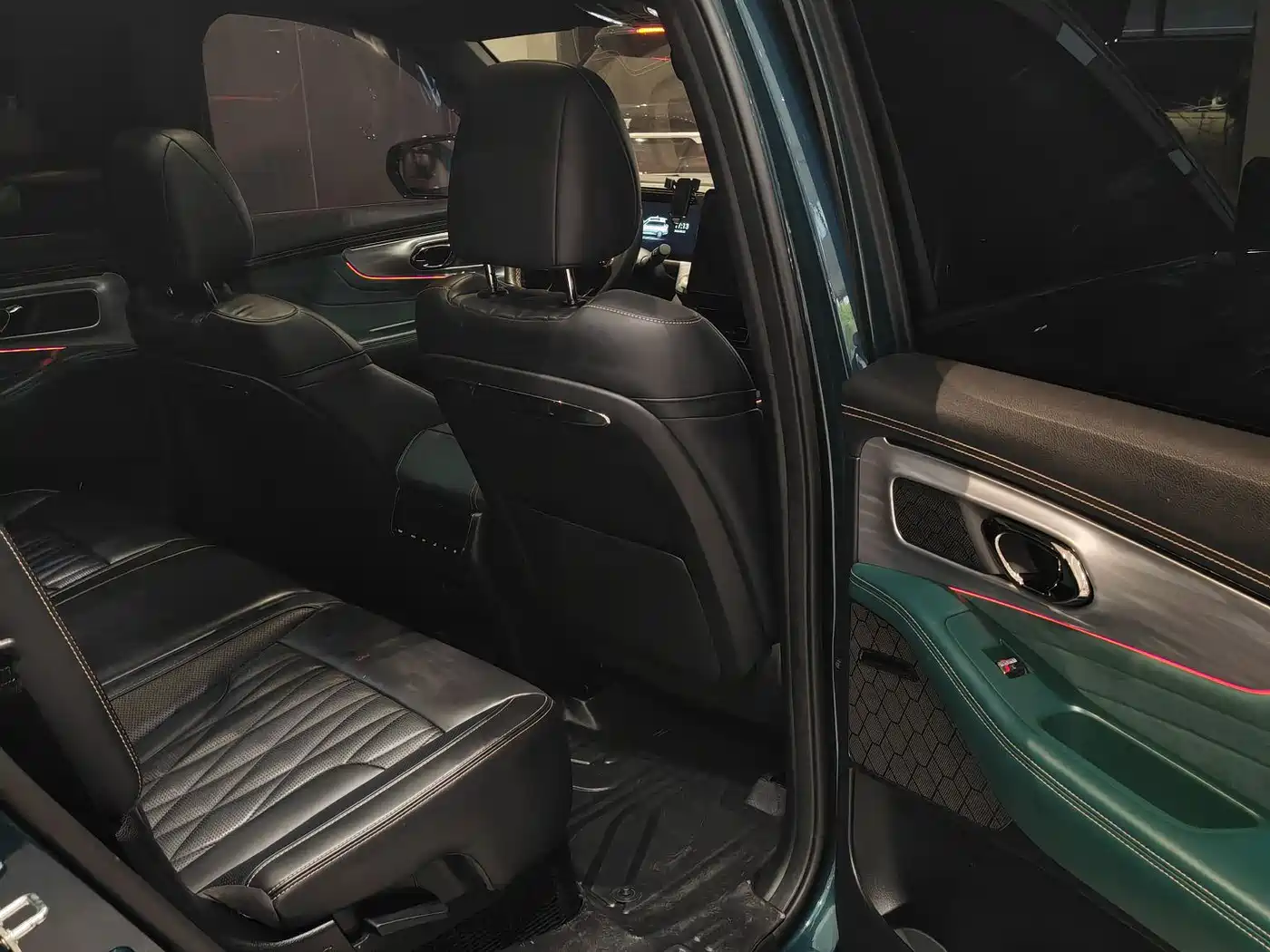 GAC Trumpchi Trumpchi GS8 2022 Dual Engine Series 2.0TM 2WD Premium Edition (7-Seater) фото 12