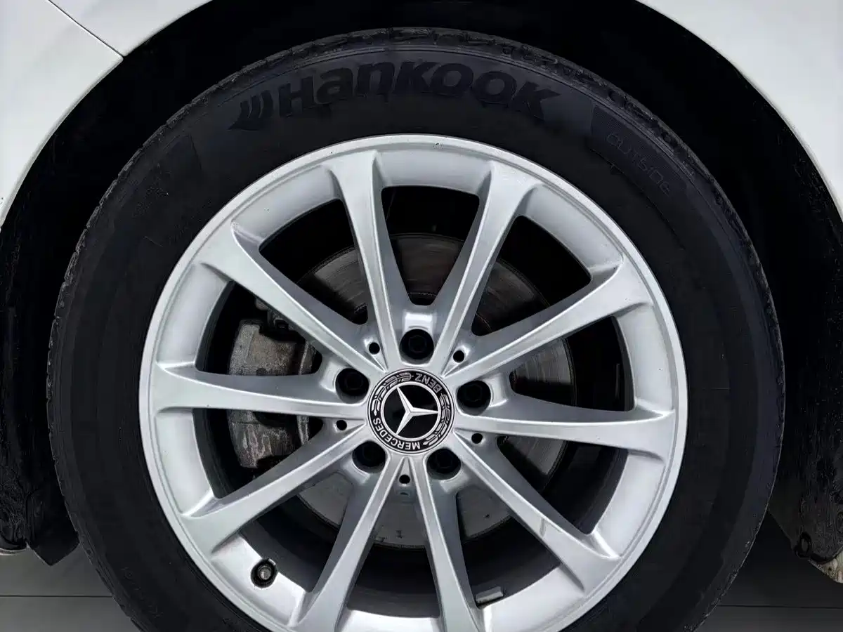 Mercedes-Benz A-Class 2020 A 200 L Sport Sedan фото 16