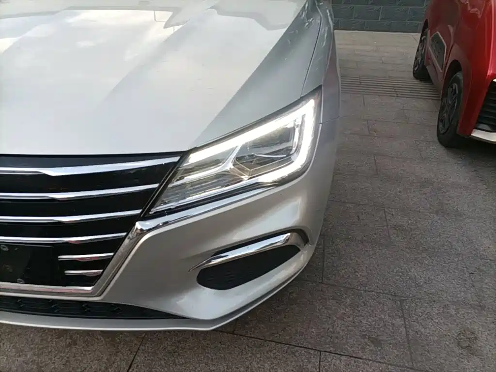 Фото 24 - Roewe Ei5