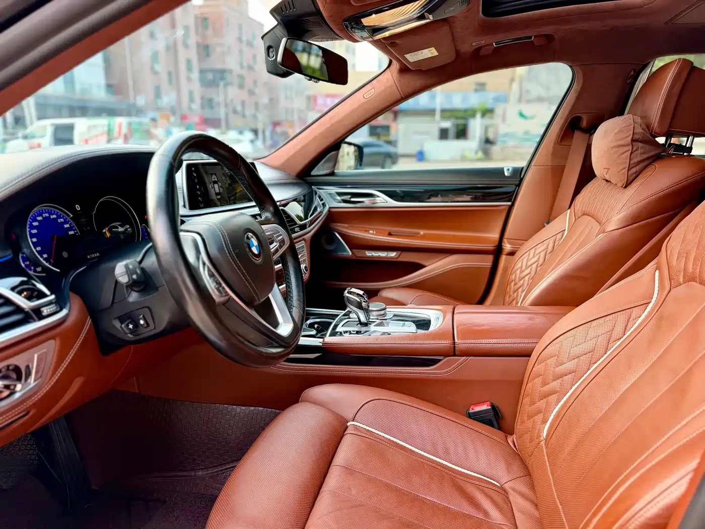 BMW 7 Series 2018 740Li xDrive Premium Type M Sport Package фото 4
