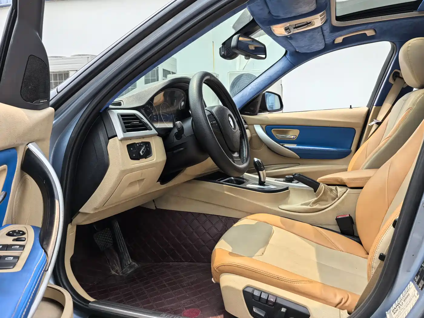 BMW 3 Series (Import) 2013 320i Sport Design Package фото 8