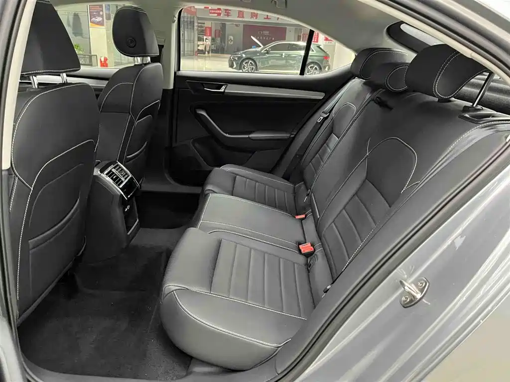 Škoda Superb 2023 Facelift TSI280 DSG Premium Edition фото 14