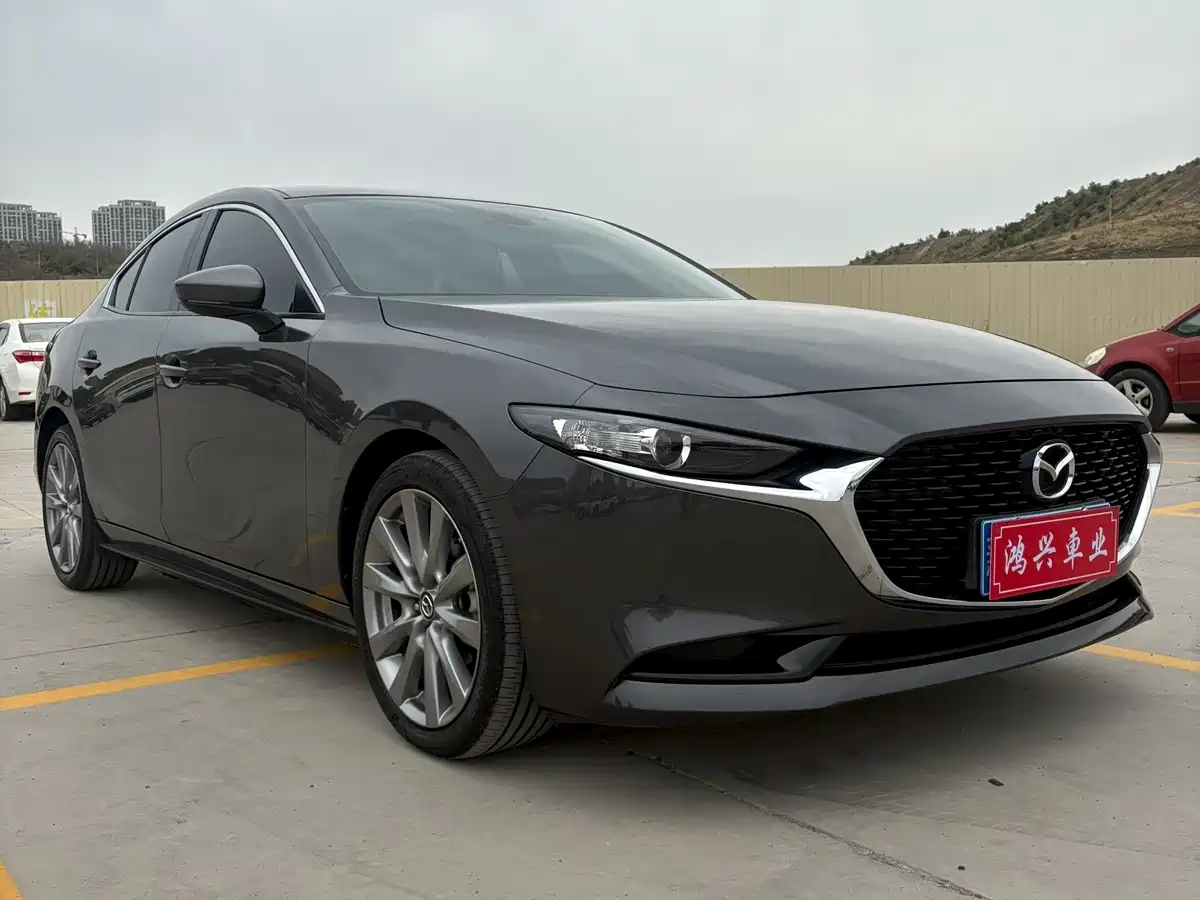 2025 Mazda Mazda3 Axela