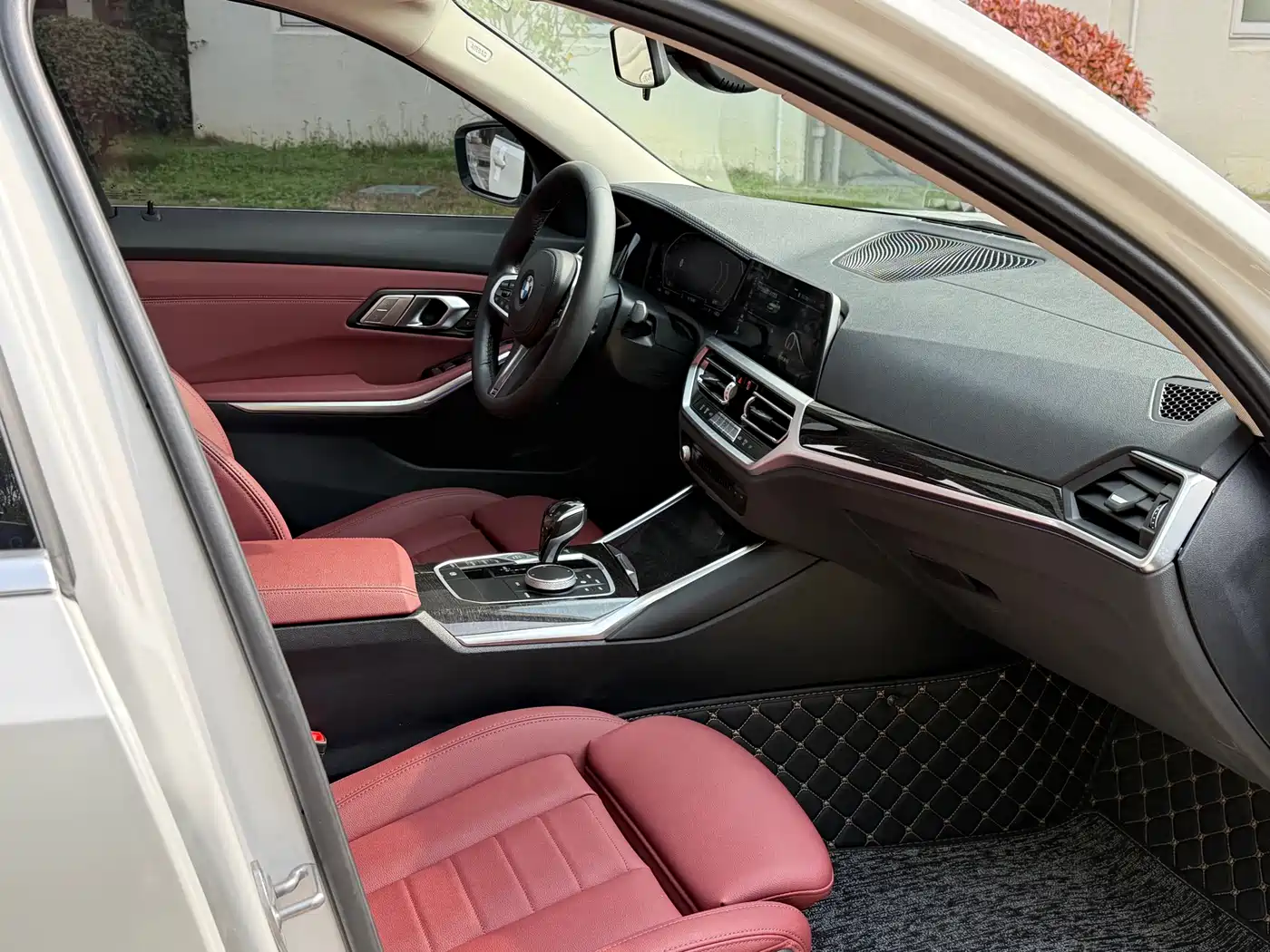 BMW 3 Series 2021 325Li M Sport Package фото 10
