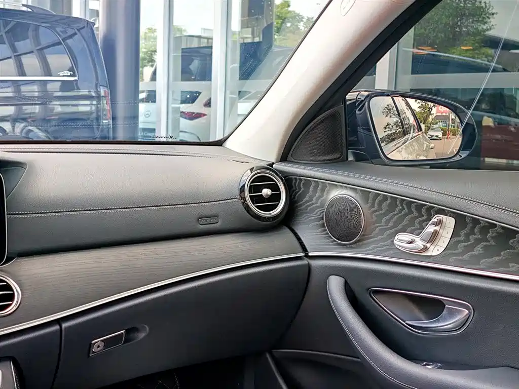 Mercedes-Benz E-Class (Import) 2023 Facelift E 260 Fashion Sport фото 14