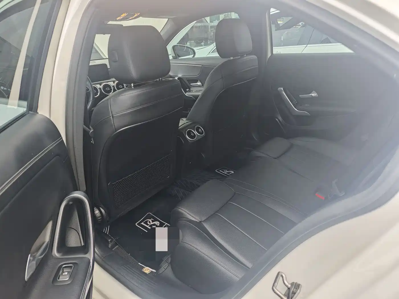 Mercedes-Benz A-Class 2021 A 180 L фото 6
