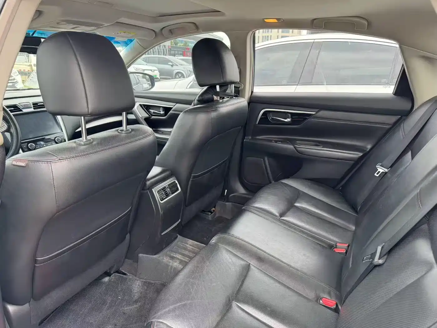 Фото 8 - Nissan Teana