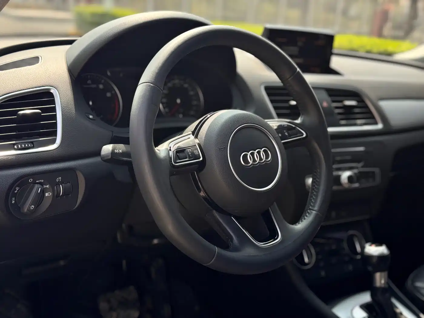 Audi Q3 2018 30th Anniversary Edition 35 TFSI Fashion фото 8