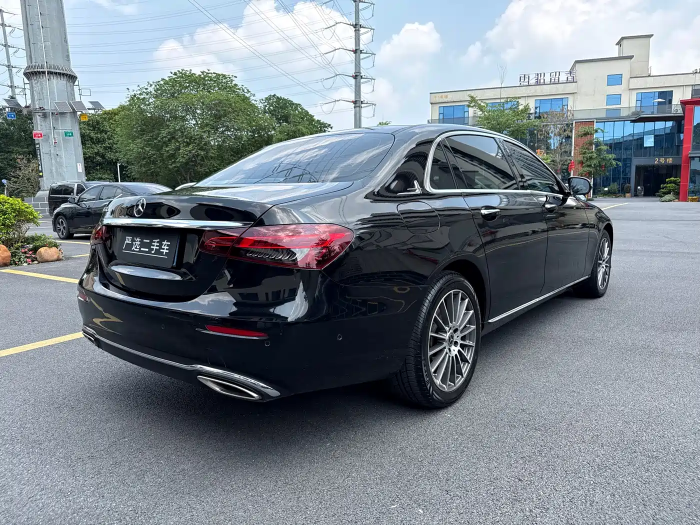 Mercedes-Benz E-Class 2022 E 260 L фото 17