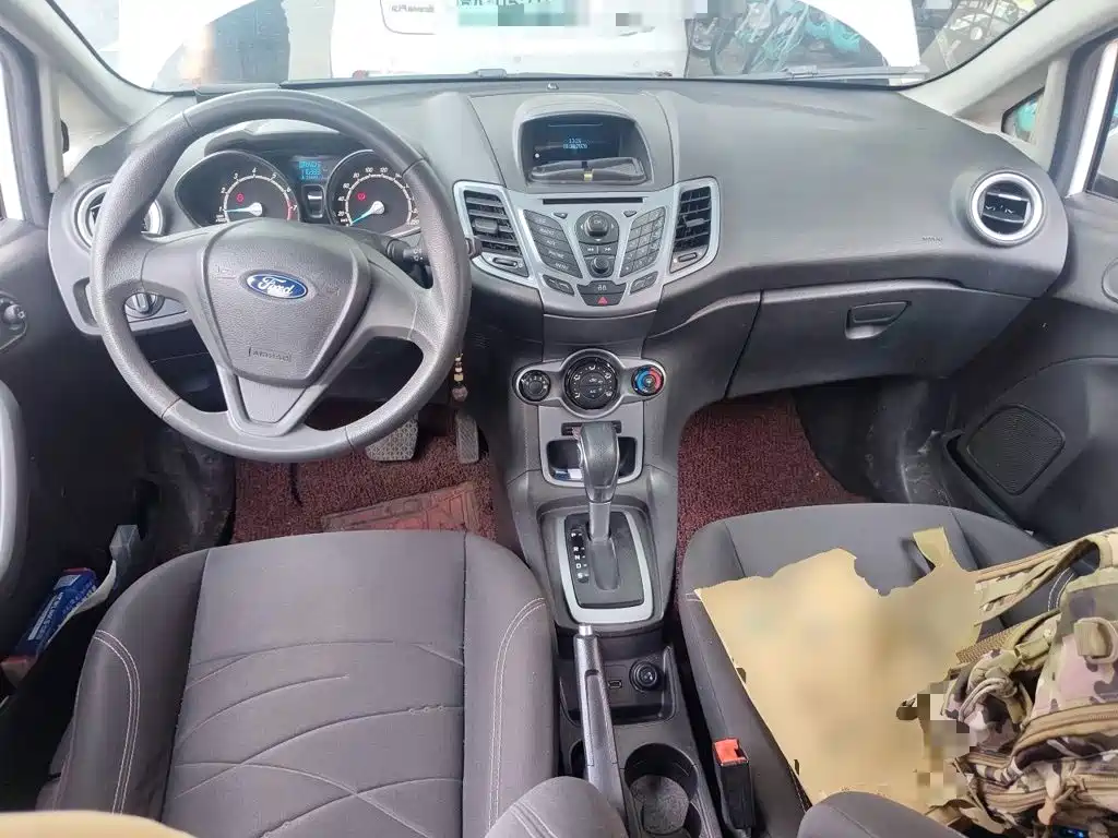 Ford Fiesta 2015 2013 Hatchback 1.5L Automatic Fashion